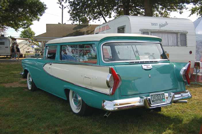 Beautifully restored 1958 Edsel Roundup 2 door station wagon