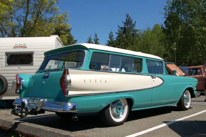 Beautifully restored 1958 Edsel Roundup 2 door station wagon