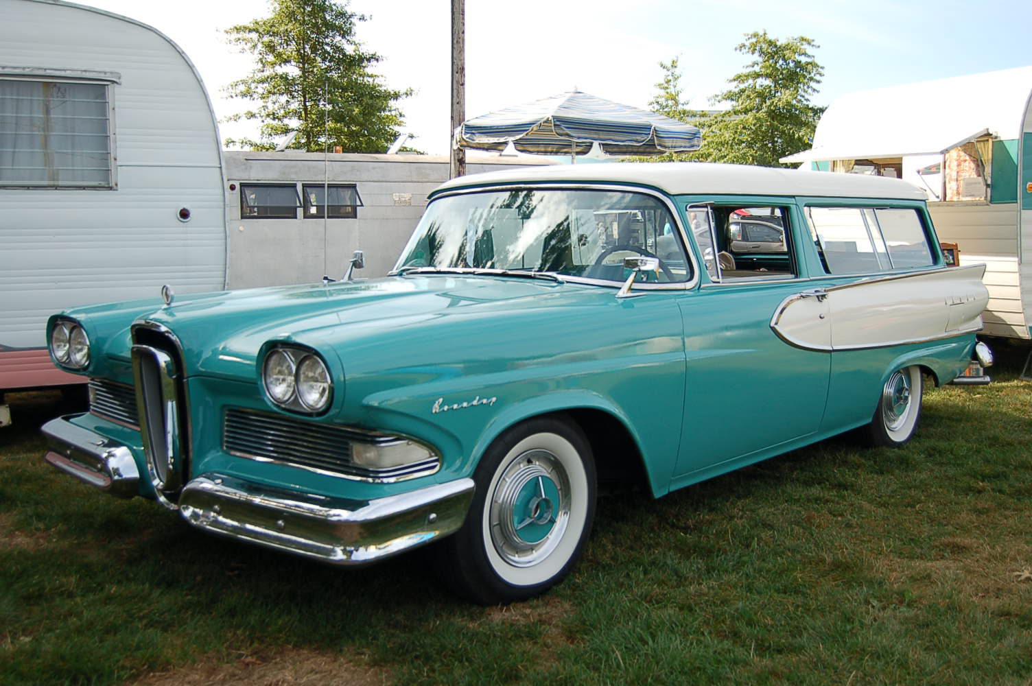 1958 Ford 2 door station wagon #4